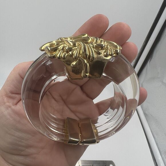 Vintage Inna Cytrine Heavy Lucite And Gold Tone Swirl Bangle Bracelet Chunky Big - Picture 4 of 14